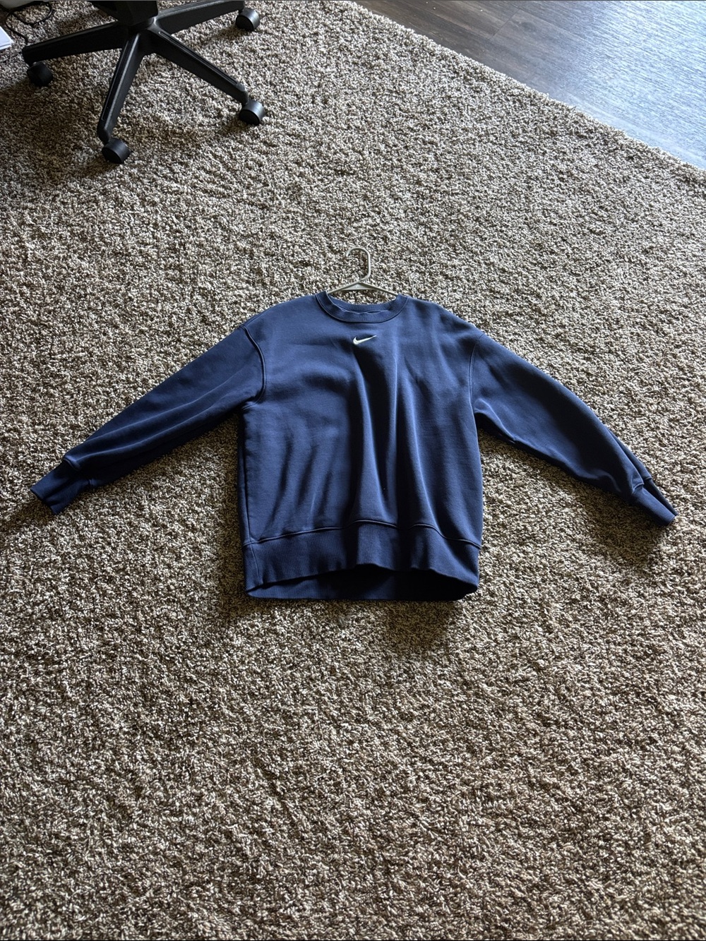 Navy blue Nike sweatshirt